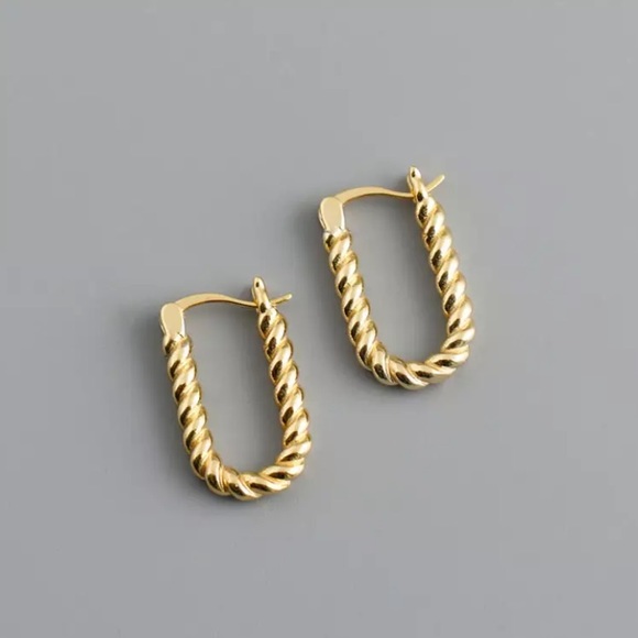 🌟Buy 1 Get 1 FREE Vermeil twisted link hoop earrings gold sterling silver - Picture 9 of 10